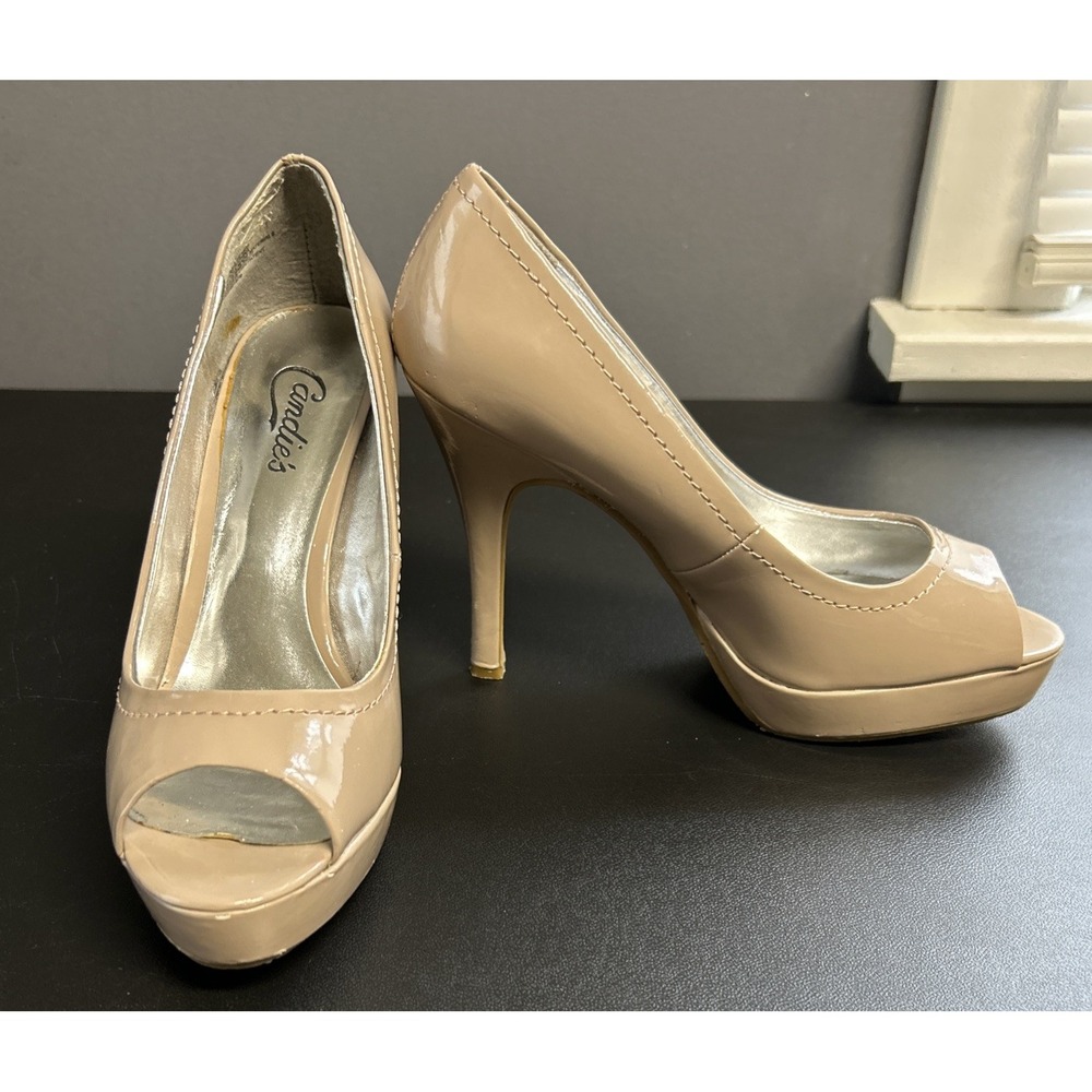 Candie's Women's 8.5 Yunnis Blush  Patent Leather Peep Toe Pumps Sexy Pin Up